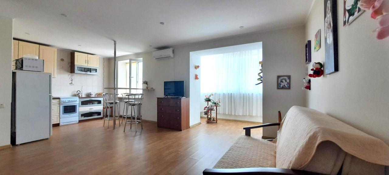 Seaview Apartment Czarnomorsk Zewnętrze zdjęcie